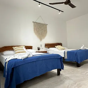 Plaza Nardos Hotel Playa del Carmen